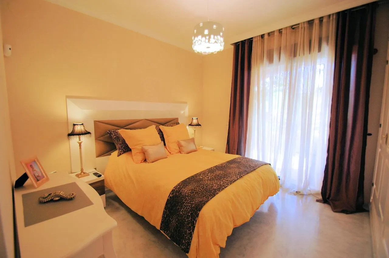 Villa Victoria Marbella 0*,